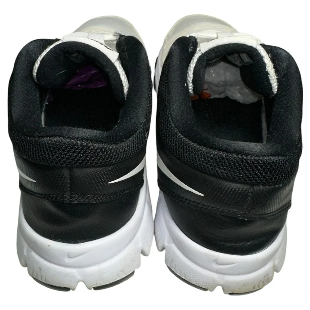 NIKE Boy’s Size 6.5 White Black Flex Show Training Shoes Sneakers